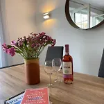 Orange Tree - Stylish 2 Bedroom In Old Village アパート ヴィラモウラ