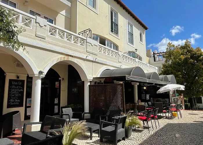 Orange Tree - Stylish 2 Bedroom In Old Village *