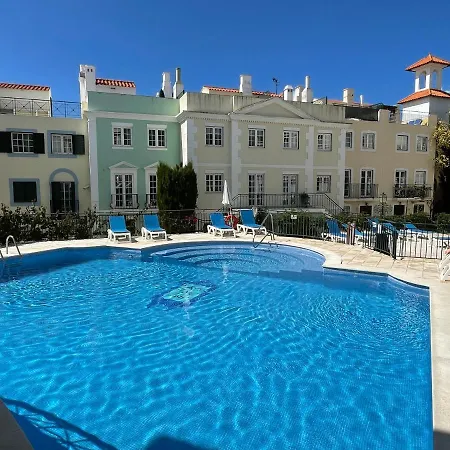 Orange Tree - Stylish 2 Bedroom In Old Village Apartment *