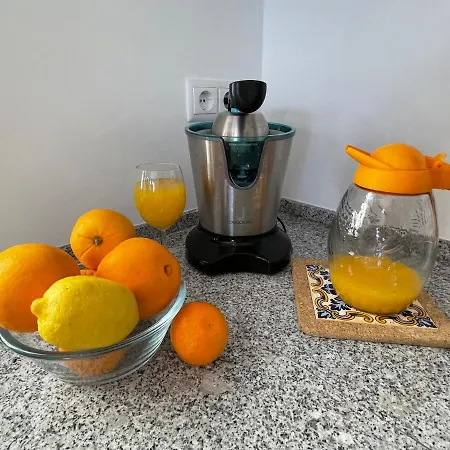 Apartment Orange Tree - Stylish 2 Bedroom In Old Village *